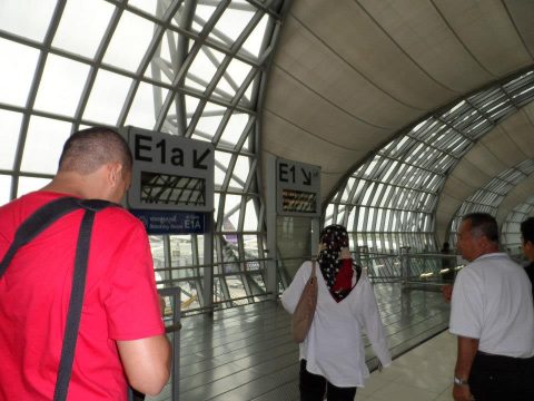 Kuala-Lumpur-Bangkok-Caire-Tunis