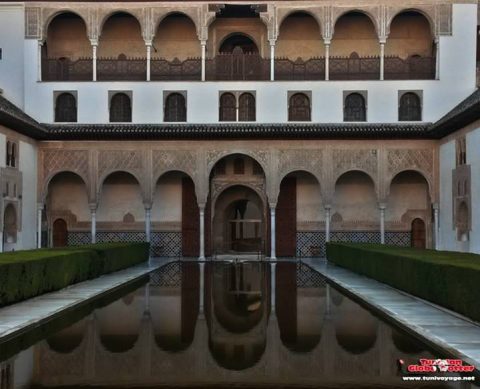 Palais-Nasrides-Alhambra