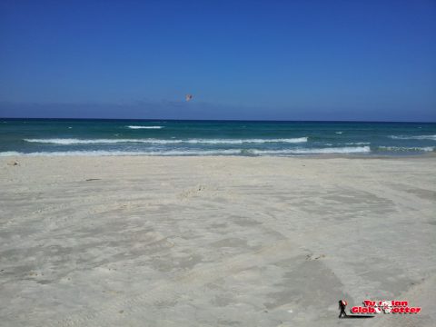 Plage-Sable-Blanc-Tunisie